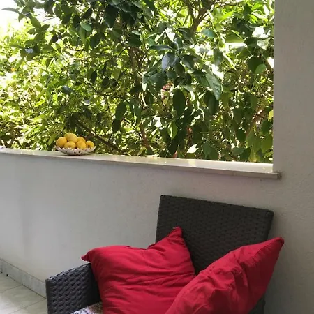 Apartmani Isabella - Ilda Radonic Jelsa  Exterior photo