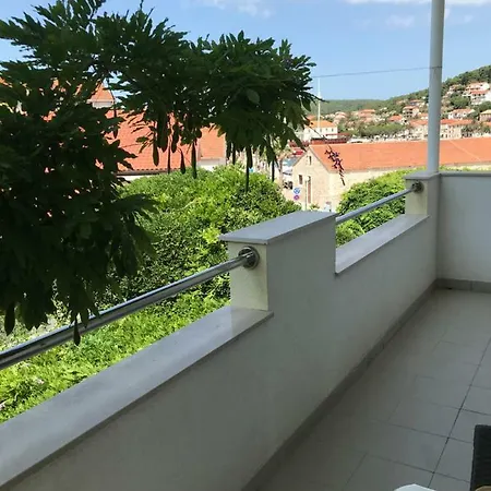 Apartmani Isabella - Ilda Radonic Jelsa  Exterior photo