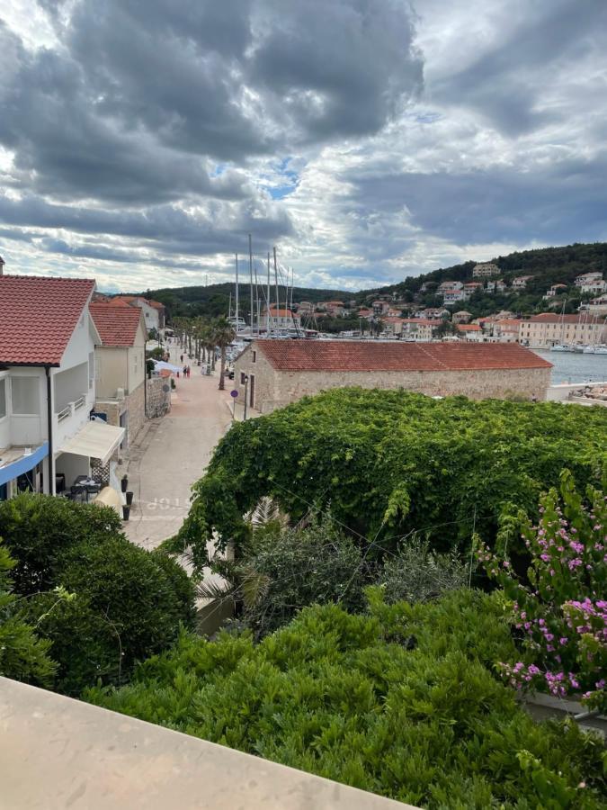 Apartment Isabella - Ilda Radonic Jelsa (Hvar)