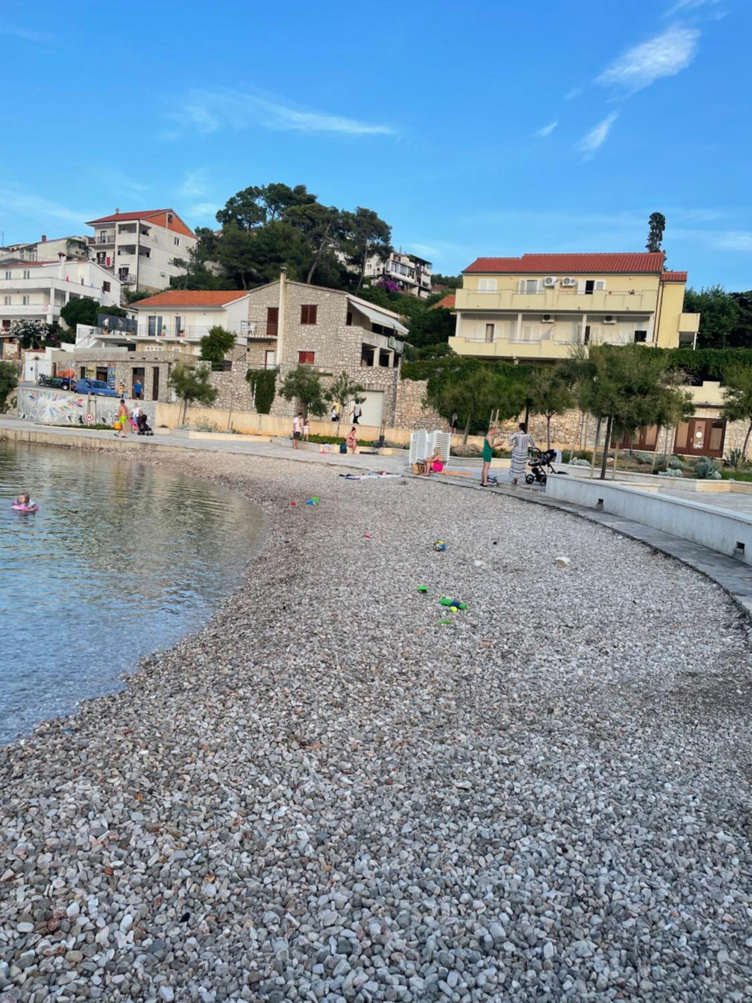 Isabella - Ilda Radonic Apartment Jelsa (Hvar)
